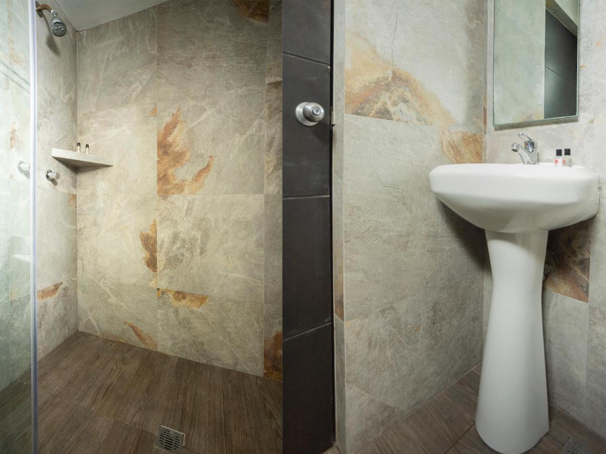 Adhoc Express Hotel Monterrey Luaran gambar