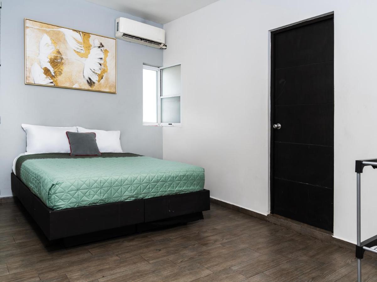 Adhoc Express Hotel Monterrey Luaran gambar
